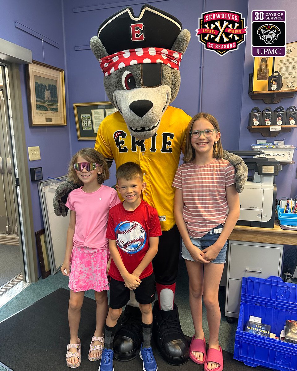 erie_seawolves's tweet photo. 30 Ways in 30 Days! 💪 The SeaWolves are celebrating 30 years in Erie this month. Each day in June, we'll highlight a team community service initiative! #SeaWolves30
Day 24 | This morning, C. Wolf stopped by the Waterford Library to spread some smiles and stories! He spent time with the kids, sharing laughs, giving high-fives, and helping them discover the joy of reading. It was a morning full of imagination and encouragement!