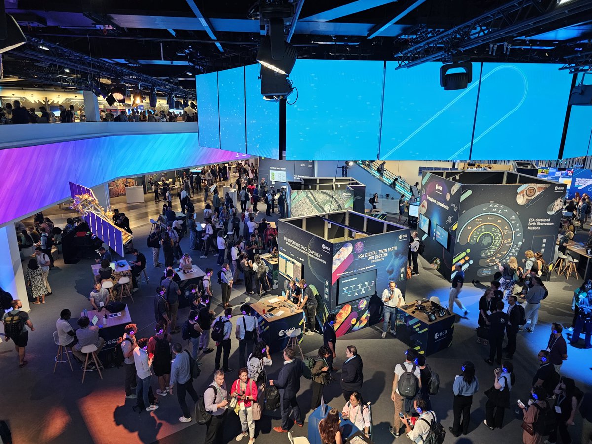Quasar S. R. (@quasar_sr) on Twitter photo We are present at the #LPS2025 #Vienna. Tomorrow <a href="/MasumaChowdhu10/">Masuma Chowdhury</a> will be presenting her work on,
Mapping and Monitoring VALENCIA FLOOD 2024 using Sentinel-2 MSI Data & Machine-Learning-Based Turbidity Models.
Good luck !
#AI #EO #Sentinel2 We are present at the #LPS2025 #Vienna. Tomorrow <a href="/MasumaChowdhu10/">Masuma Chowdhury</a> will be presenting her work on,
Mapping and Monitoring VALENCIA FLOOD 2024 using Sentinel-2 MSI Data & Machine-Learning-Based Turbidity Models.
Good luck !
#AI #EO #Sentinel2