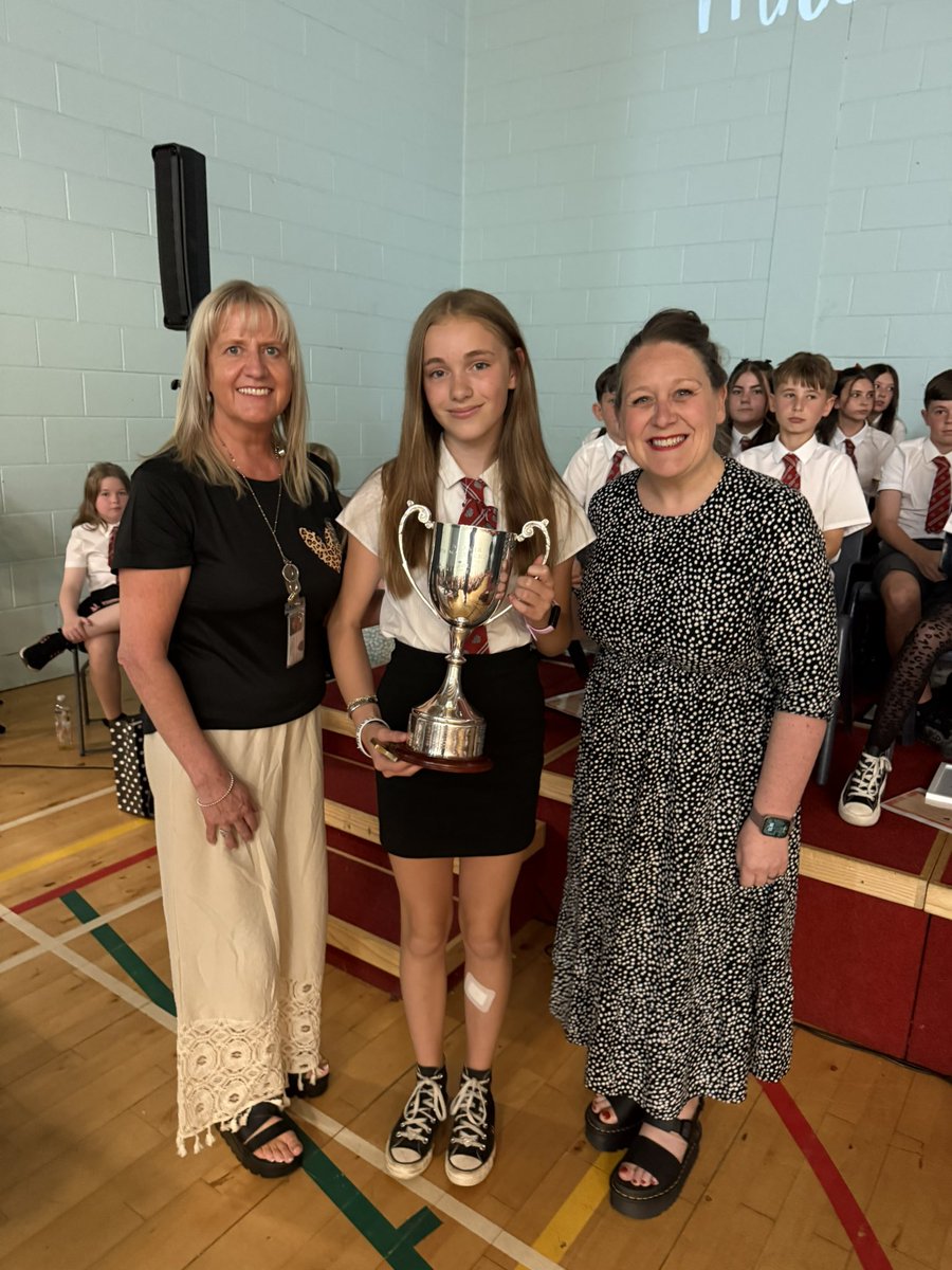 The P7 Newark 2025 Girl Sports Champion goes to… #TogetherWeShine💫