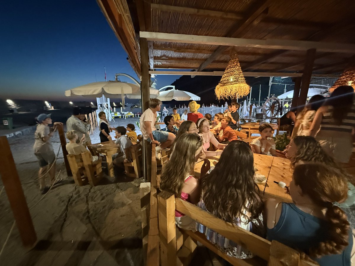StFaithsItaly's tweet photo. Evening walk on the beach with ice creams to finish off a super day. https://t.co/e8R4QGkD5j