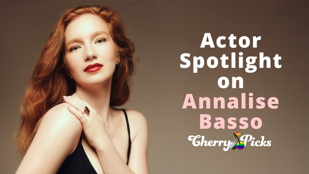 TheCherryPicks's tweet photo. For this edition of our digital &amp; editorial series #ActorSpotlight, we’re shining a light on Annalise Basso, who stars in the new sci-fi drama The Life of Chuck, based on @stephenking's novel of the same name. 🩵 ⁠@lifeofchuckfilm⁠
⁠
🔗: https://t.co/UgDr1uJkPk https://t.co/lRJl7PAvIV