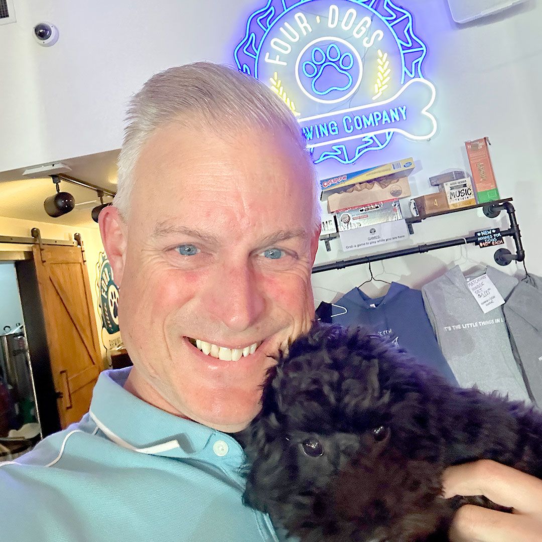 gnucraftspirits's tweet photo. We finally got our new puppy Marcel down to visit our friends at Four Dogs Brewing. Our other Gnu dog Gordie has his signature Gin &amp; Soda with real Grapefruit juice always on tap and available for take away in 4-pack cans. You gotta bring your dog down here! @four_dogs_brewing https://t.co/UDXKJbmyAH