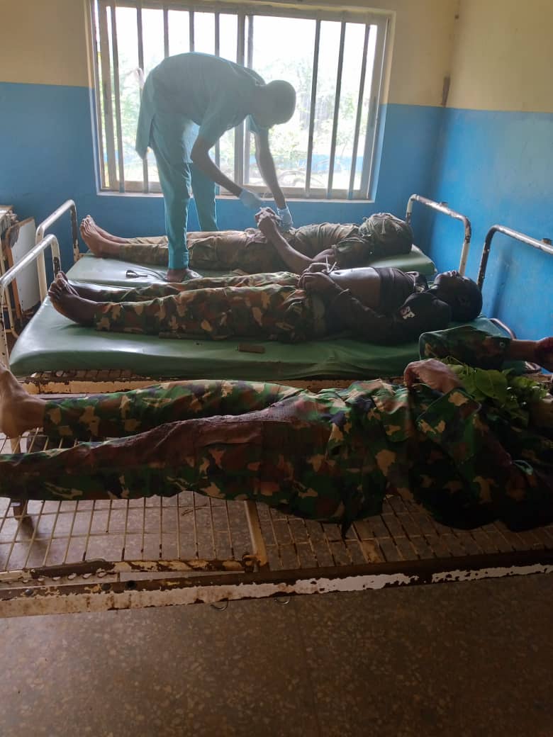 BREAKING: About 20 Soldiers Killed In Deadly Bandit Attack On Military Camp In Niger State | Sahara Reporters   bit.ly/43ZYjKj