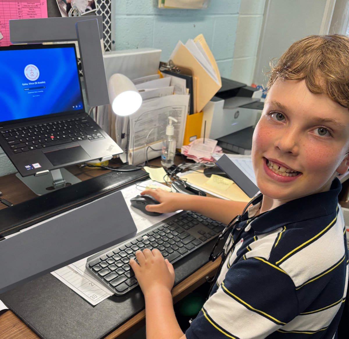 StAnselm_TCDSB's tweet image. Today, Principal Feeney took the reins as Student Principal while Mr. Galea returned to the classroom - and promptly got himself sent to the office 😅. We may need to keep an eye on that guy. A great day capped off with a lovely lunch together! @tcdsb @floracifelli @KennedyTCDSB