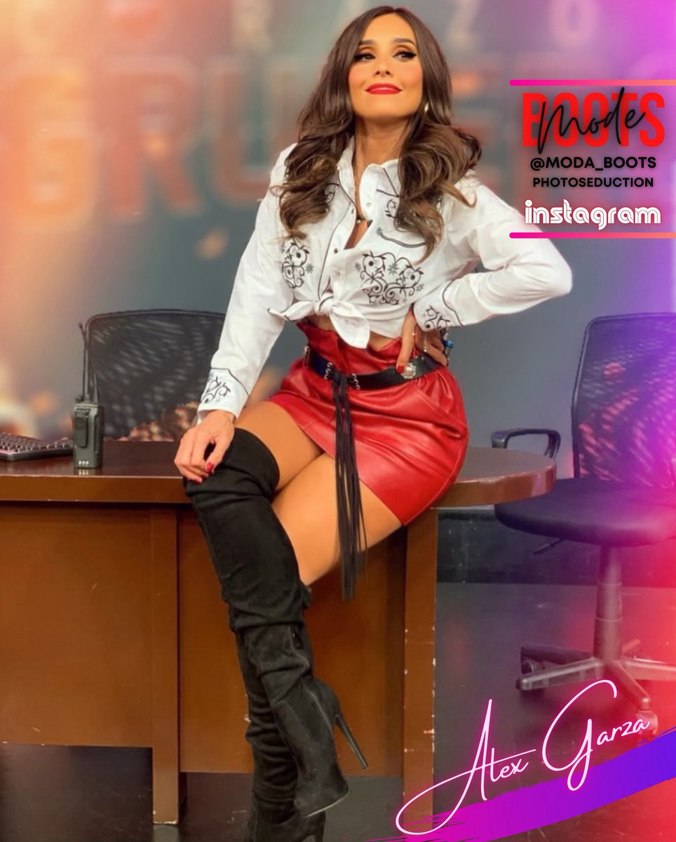 PhotoSensualite's tweet photo. Así luce la bellísima #AlexGarza de #AlExtremo 
#FelizMartesParaTodos #overkneeboots https://t.co/lPd4vAsWPu
