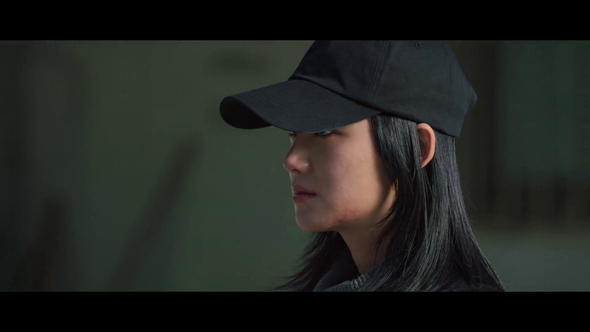 khsye2318's tweet photo. Does Sehyun want to save this girl? because she went through the same thing as her? just like the way Eunseo once saved her

#HunterWithAScalpel #HunterWithAScalpelEp7 #KangHoon #ParkJuhyun https://t.co/A9Jliv4H2P