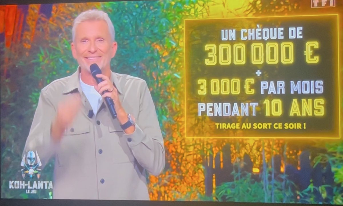 jeremie7777777's tweet photo. Ptdr le gagnant du tirage qui est sur son canap et qui gagne 3 fois plus que le gagnant de Koh lanta qui a creuvé de faim pendant 40 jours
 #KohLanta https://t.co/v0ZrknEpQB