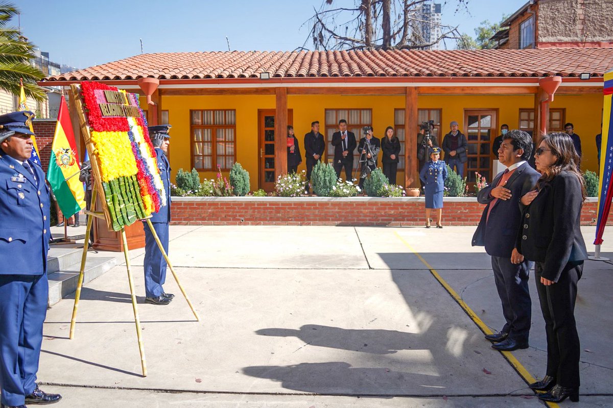 Hace 204 años, el ejército patriota al mando de Simón Bolívar selló la independencia de Venezuela con la Batalla de Carabobo. Su legado de libertad, unidad y soberanía sigue vivo en nuestros pueblos que luchan por la dignidad y la justicia.