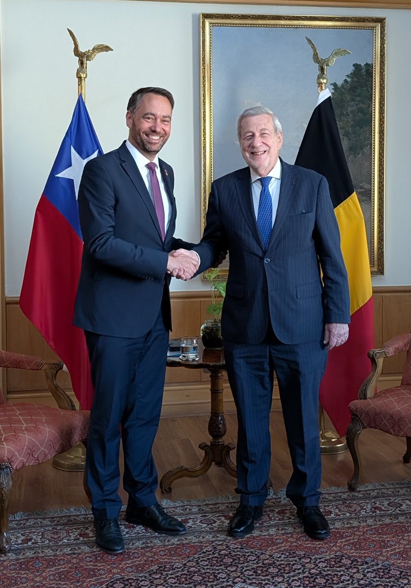 La afinidad y los valores compartidos hacen de Europa y América Latina socios naturales para una cooperación más estrecha en tiempos de fragmentación global... Excelente encuentro hoy entre el canciller Maxime Prévot y su homólogo chileno Alberto van Klaveren Stork 🇨🇱🇧🇪🤝