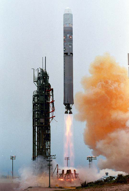 billmeco's tweet image. OTD 23 years ago a #titan2icbm launched #NOAA M (became NOAA-17) from SLC-4 West #VandenbergAFB The Titan 2 rocket, which once stood as a nuclear-tipped Intercontinental Ballistic Missile in Little Rock, Arkansas from 1969 to 1987 ktb.net/~billmeco/inde…
