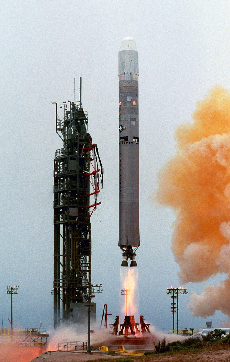 billmeco's tweet image. OTD 23 years ago a #titan2icbm launched #NOAA M (became NOAA-17) from SLC-4 West #VandenbergAFB The Titan 2 rocket, which once stood as a nuclear-tipped Intercontinental Ballistic Missile in Little Rock, Arkansas from 1969 to 1987 ktb.net/~billmeco/inde…