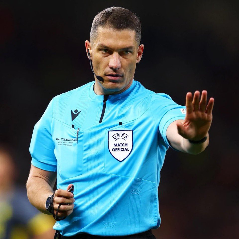 Guruceta, Marhuenda, Ramos Marcos, Clattenburg, Marciniak, Kovacs, …
Si Florentino Perez dirigiera el Atleti habrían ardido la <a href="/rfef/">RFEF</a>, la <a href="/UEFAcom_es/">UEFA.com en español</a> y la <a href="/fifacom_es/">FIFA (Español)</a> 
El fútbol es el deporte más corrupto del planeta. Y no le importa a nadie.
#UefaMafia #FIFAmafia #FIFACWC