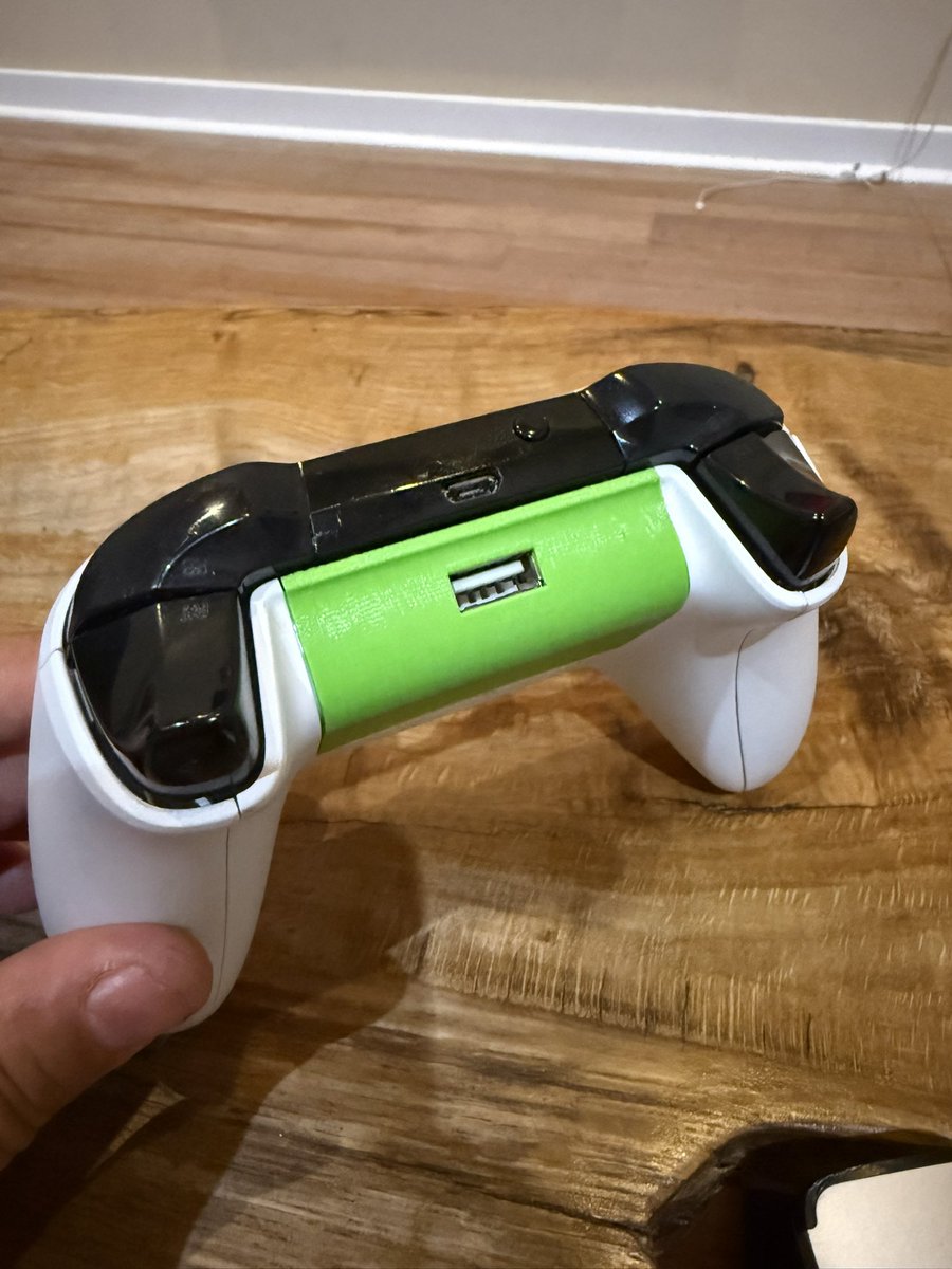 RobertDaleSmith's tweet photo. I hacked an Xbox controller to be a USB pass-through to bypass all controller authentication checks.

It’s a controller, controller adapter. 🤣🎮 https://t.co/LBBVi9ceuH