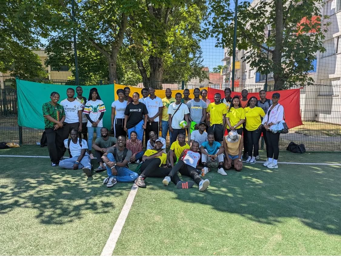 KanimakanTraore's tweet photo. Retrouvaille, intégration et convivialité, le Mali a une fois encore gagné ce samedi 21 juin grâce à vous boys & girls. 🥹
#sportmixteday #aemif #Mali https://t.co/jMipebNCSq