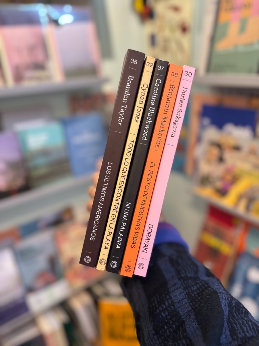 Glaciar libros helados tweet media