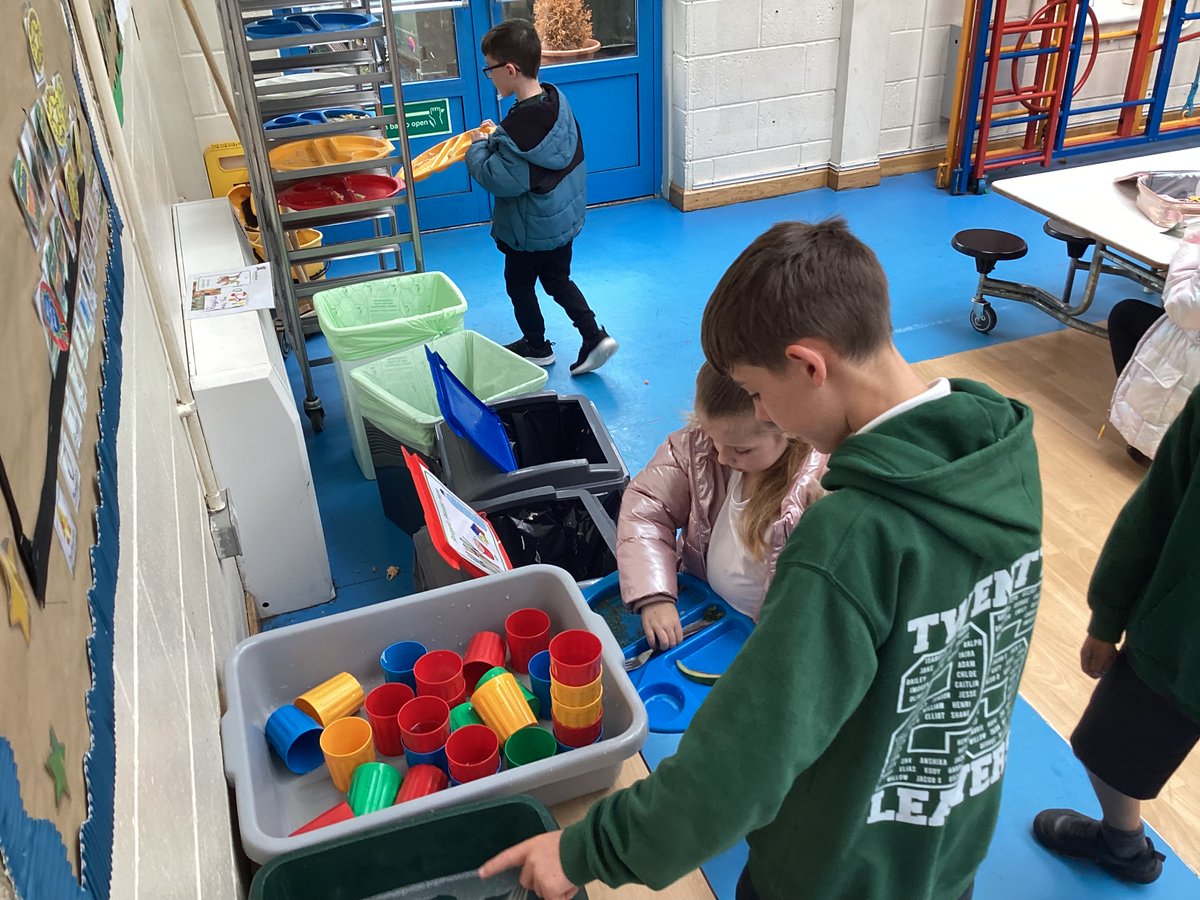 EcoGates's tweet image. Eco-Team supporting some of our younger children this morning to recycle every item they could! Our #TheGatesEco ‘waste project’ is flying! Well done to all pupils and staff who take part! ♻️
