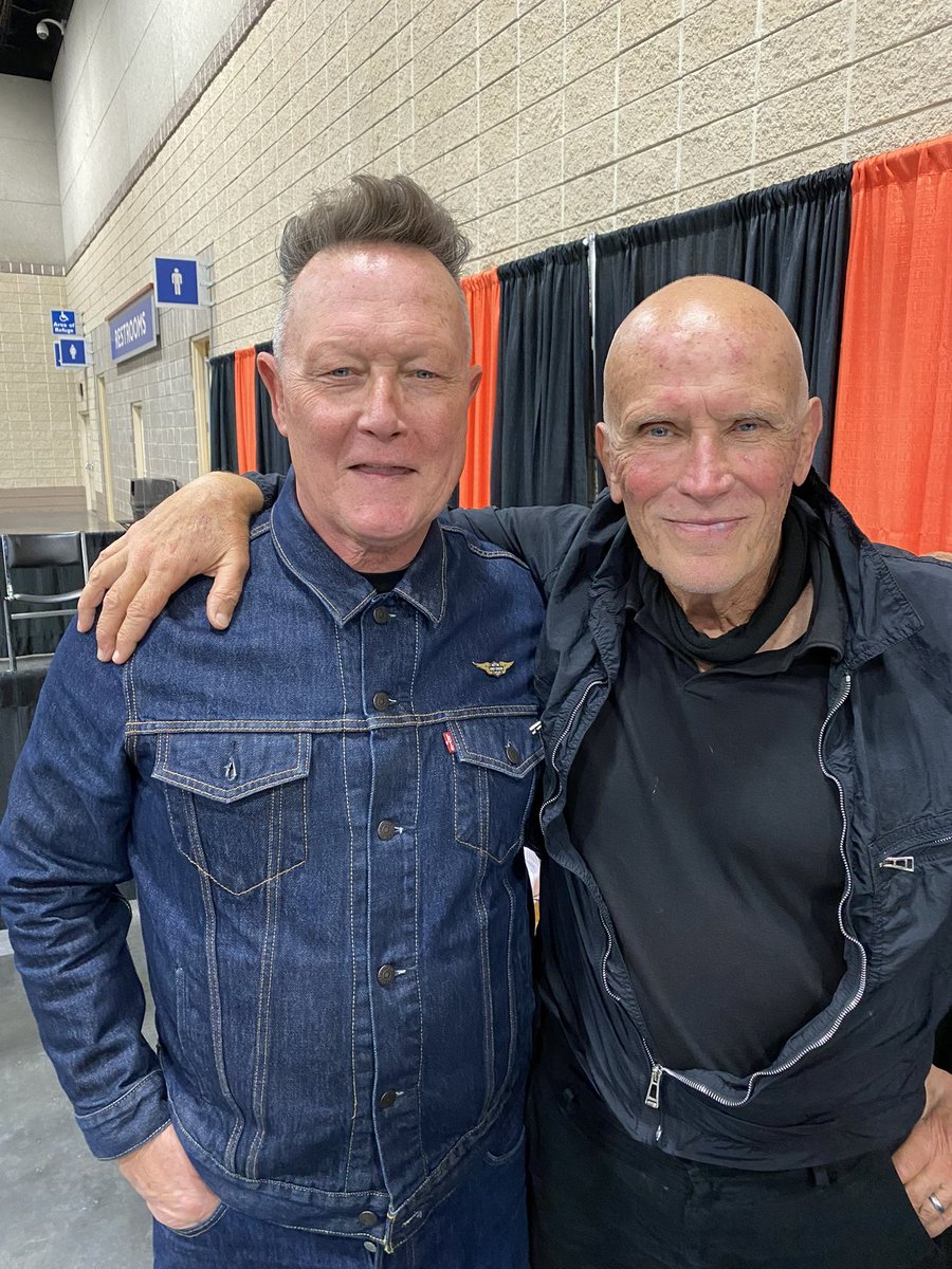 robertpatrickT2's tweet image. Happy birthday to my friend, Dr. Peter Weller. A true legend and genuinely good man!