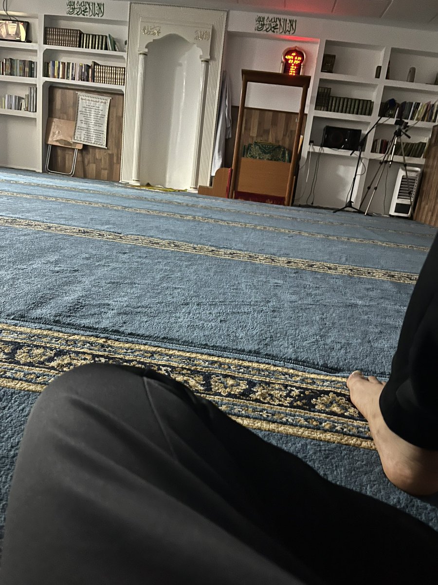 Mido1v's tweet image. In good or bad times

Always come to ur lord even if u are the worst of sinners or the best among ur people

Allah wants you to come back to him

If you go look for him he will come to you

Maybe this post is a signal from him🥹