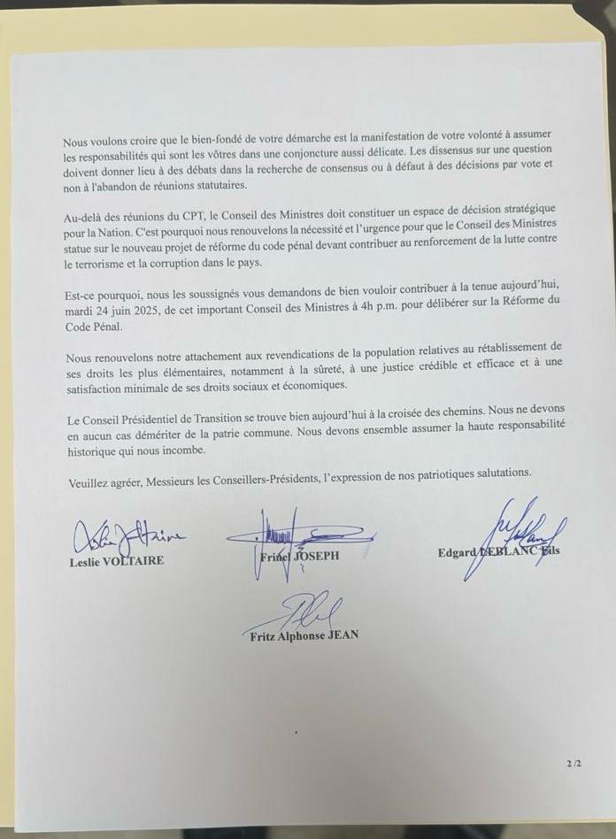 Deus_Deronneth's tweet photo. Le Conseil Présidentiel de Transition (CPT) est désormais divisé en deux camps officiellement constitués. Le premier regroupe Smith Augustin, Louis Gérald Gilles et Emmanuel Vertilaire ; le second, Lesly Voltaire, Fritz Alphonse Jean, Edgard Leblanc Fils et Frénel Joseph. Cette scission annonce un changement imminent : une troisième transition qui s’inscrit tristement dans la culture de l’interminable transition en Haïti.