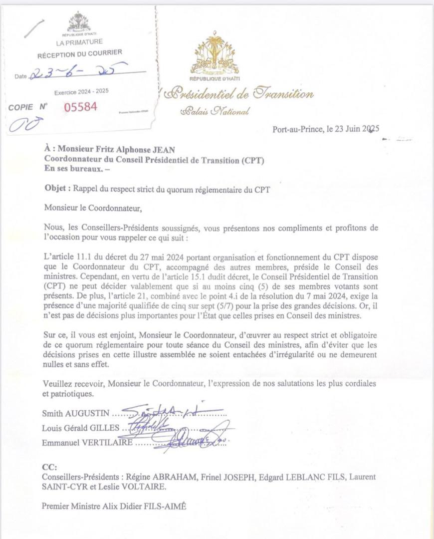 Deus_Deronneth's tweet photo. Le Conseil Présidentiel de Transition (CPT) est désormais divisé en deux camps officiellement constitués. Le premier regroupe Smith Augustin, Louis Gérald Gilles et Emmanuel Vertilaire ; le second, Lesly Voltaire, Fritz Alphonse Jean, Edgard Leblanc Fils et Frénel Joseph. Cette scission annonce un changement imminent : une troisième transition qui s’inscrit tristement dans la culture de l’interminable transition en Haïti.