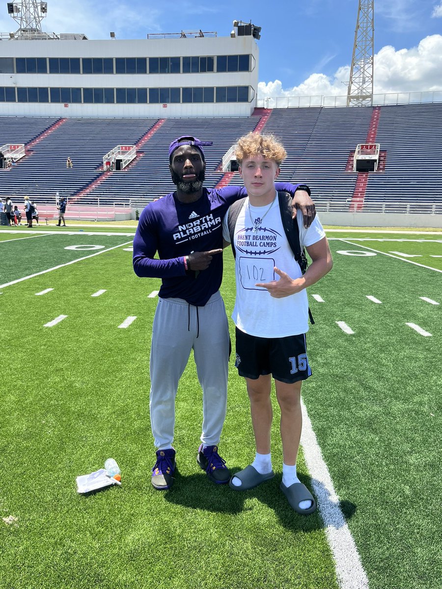 c_head15's tweet image. Had Some Great Competition in Mobile Today at UNA Camp

@iamErvgotti_21 @BrentDearmon @UNAFootball @Coach_ZGolson @coach_apage @CoachReaux @coach_arieves @HallTechSports1 @AL7AFootball @ExpoRecruits @helmet2helmt251 @DownSouthFb1