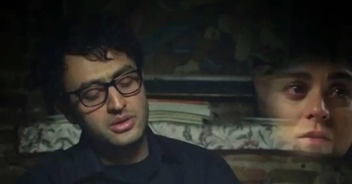 •Yoruldum işte.
Düşünmekten de 
Üzülmekten de...