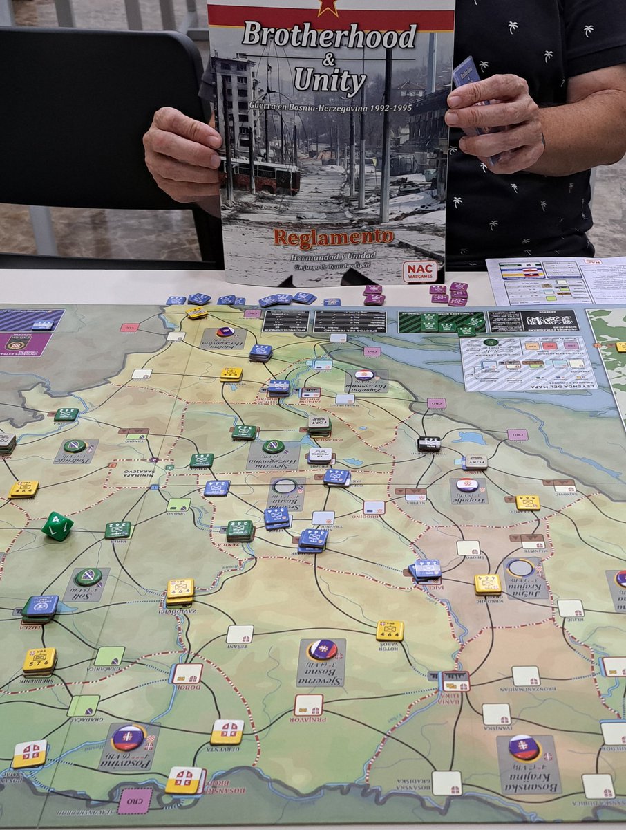JF Navarro (@jfnavarro6) on Twitter photo Partida de Brotherhood & Unity hoy en <a href="/ClubBatallador/">Club Batallador</a>.
Excelentes impresiones: ágil, tenso y muy inmersivo en los detalles del conflicto. Partida de Brotherhood & Unity hoy en <a href="/ClubBatallador/">Club Batallador</a>.
Excelentes impresiones: ágil, tenso y muy inmersivo en los detalles del conflicto.