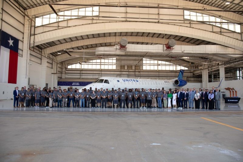 DefenseLrca's tweet photo. Embraer inaugura novas instalações de MRO (manutenção, reparo e revisão) em Fort Worth, Dallas (EUA)
- É o 13º centro de serviços próprio da Embraer, dentre mais de 80 autorizados no mundo todo
#Embraer #MRO #manutenção #reparo #revisão #EstadosUnidos
https://t.co/CWqFEOh3hu https://t.co/1qmp1C6Xhd