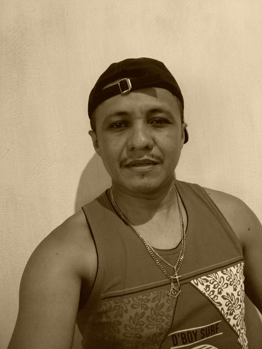 danielsousa_db's tweet image. Qualquer um pode te dar atenção e elogios... Mas alguém que te ama te dará mais respeito, honestidade, confiança e lealdade.