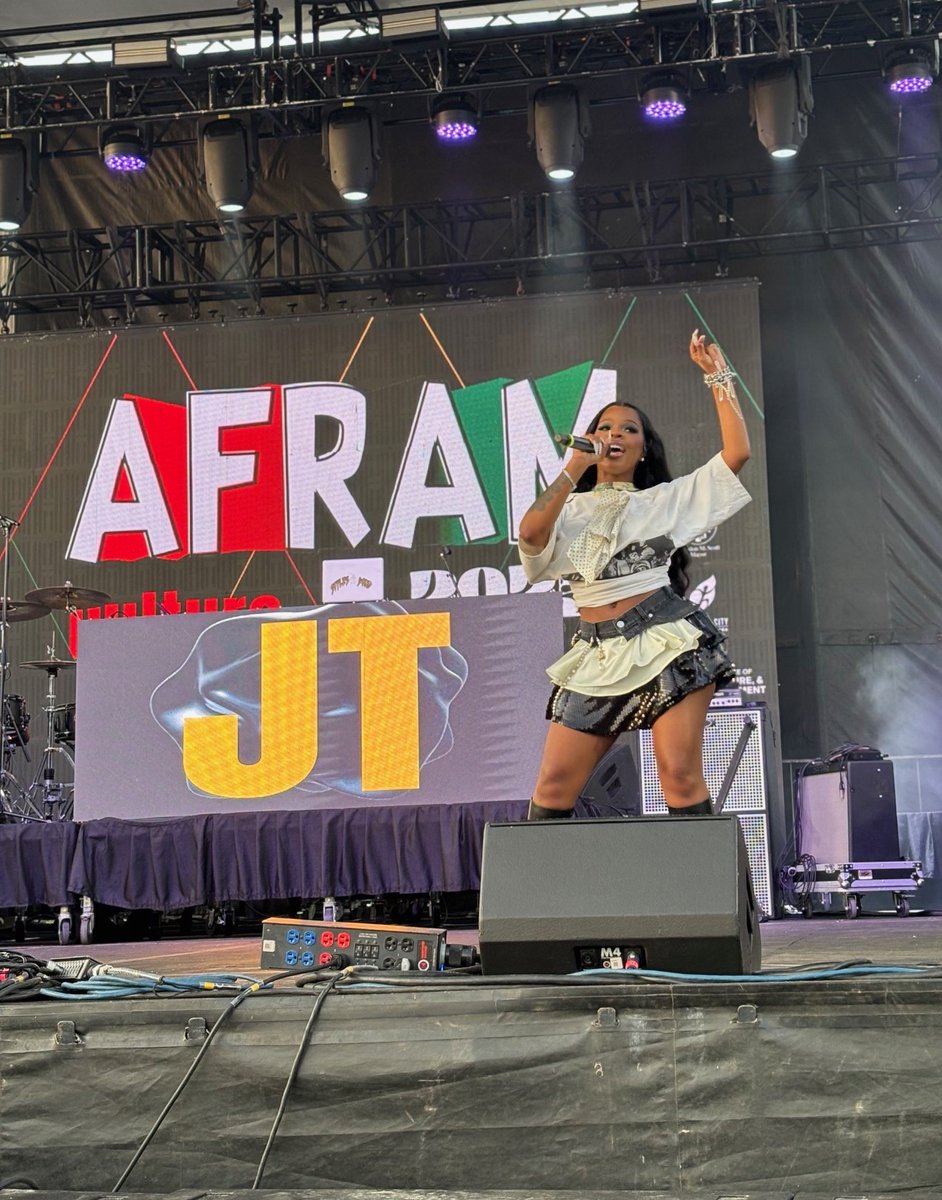 Star power and local pride shine at AFRAM 2025
By Michelle Richardson, Special to the AFRO
ow.ly/jnC350WfLO5

#afram2025 #blackexcellence #baltimorefestival #localtalent #blackculture