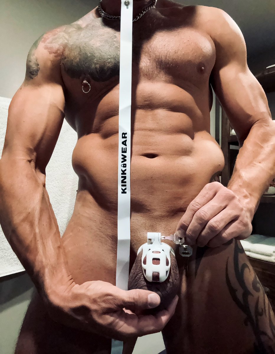 So excited for my beautiful, tiny, new <a href="/kink_wear/">KINK💙WEAR</a> cage for a photoshoot with <a href="/TommyRoseXXX/">Tommy Rose (SD 7/17-7/22)</a>!! 🔒🤍❤️🤍❤️🤍🔒