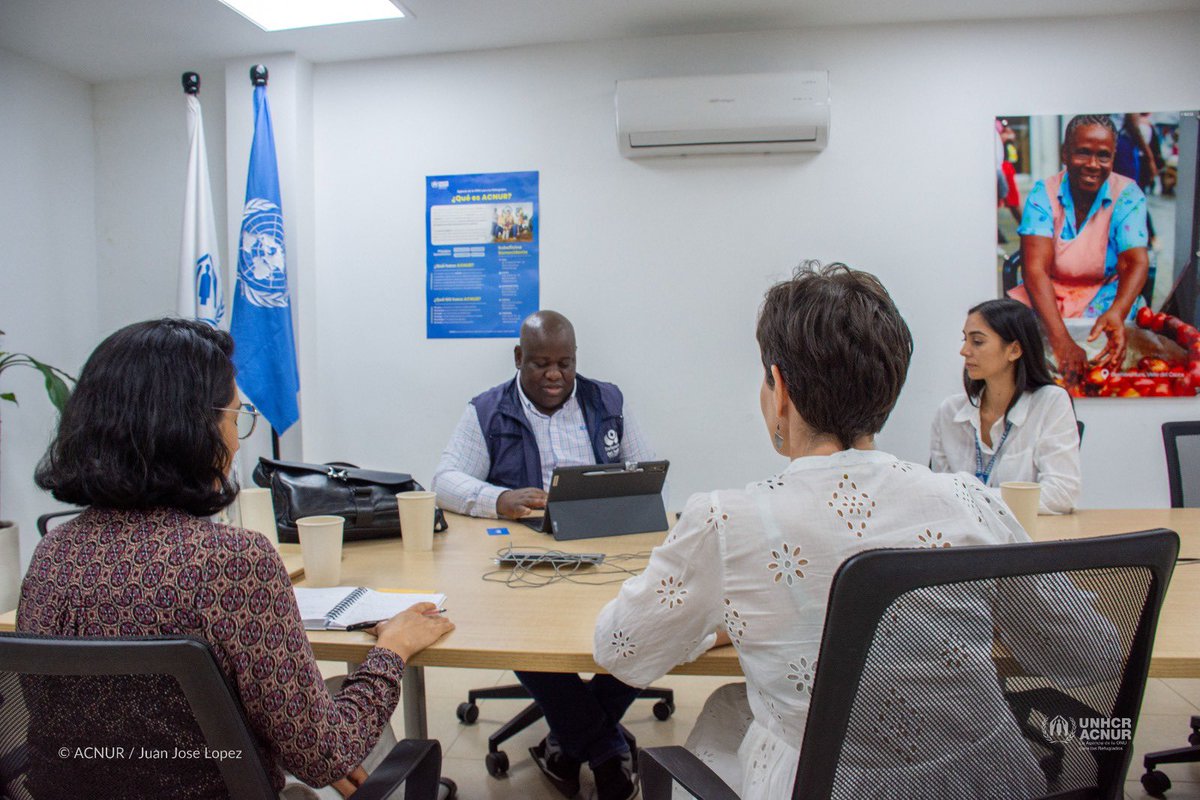 AcnurColombia's tweet photo. 📍Cali

¡Seguimos trabajando con  @DefensoriaCol por las personas refugiadas y desplazadas! 

Con Germán David Torres, Defensor Regional del Pacífico, coordinamos acciones por el acceso a derechos de comunidades en Buenaventura, Litoral San Juan, Guapi, López de Micay y Timbiquí. https://t.co/pIYKVoEeu6