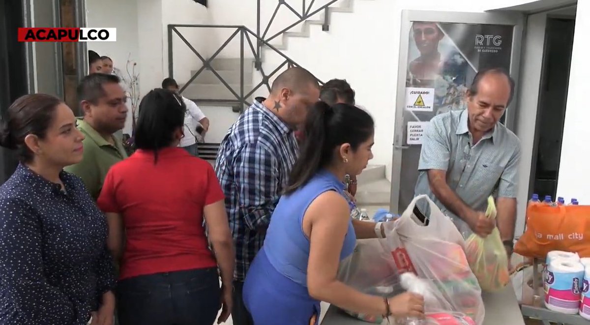 Se suman más ciudadanos a la donación de víveres para damnificados de la Costa Chica  

👉Nota completa: rtg.com.mx/nt/wmu4