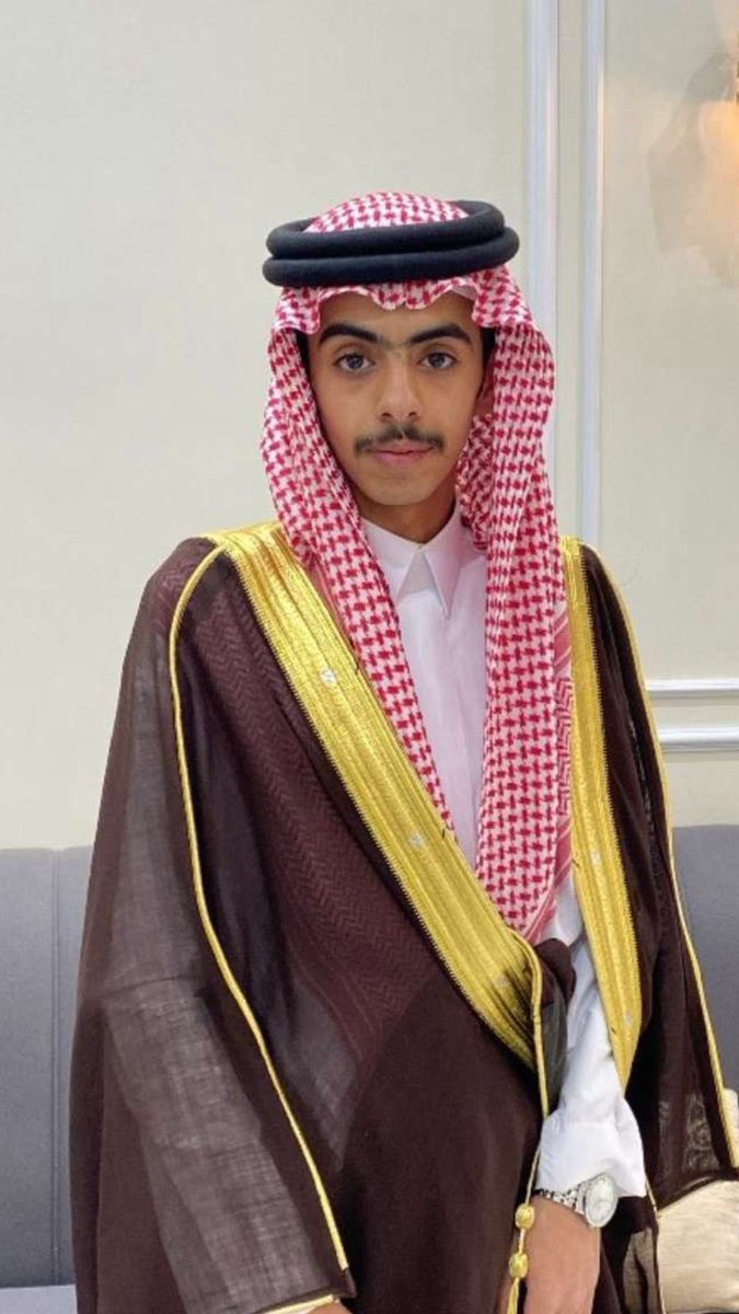 نتقدم بخالص التهاني والتبريكات لإبننا /

معاذ بن عبدالله بن فيحان الشريف

بمناسبة تخرجه من الثانوية العامة
بتقدير (ممتاز)

ألف مبروك يا أبو عبدالله ومنها للأعلى بإذن الله