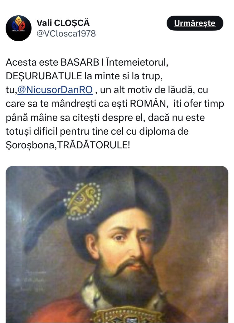 S.P. 🇷🇴 (@petrescusandu) on Twitter photo Azi a fost despre domnul Cloșcă <a href="/VClosca1978/">Vali CLOȘCĂ</a> , care nu e doar un “patriot” de prima mână, ci și un mare specialist in Istoria României, unul care simte nevoia să-i explice președintelui care-i treaba cu Basarab I si pune poza lui C-tin Brâncoveanu, ca să fie treaba bună. Azi a fost despre domnul Cloșcă <a href="/VClosca1978/">Vali CLOȘCĂ</a> , care nu e doar un “patriot” de prima mână, ci și un mare specialist in Istoria României, unul care simte nevoia să-i explice președintelui care-i treaba cu Basarab I si pune poza lui C-tin Brâncoveanu, ca să fie treaba bună.