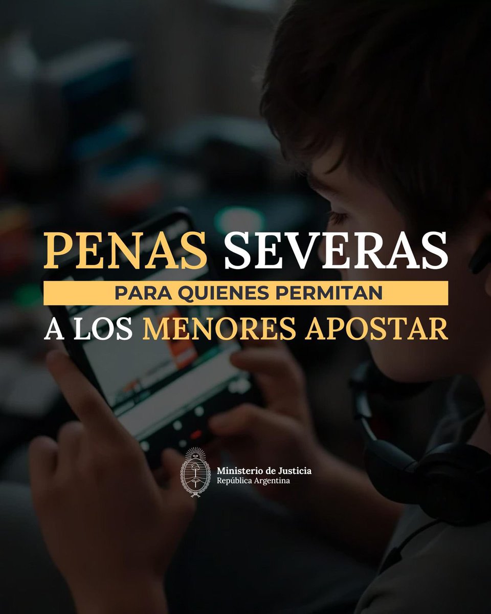 m_cuneolibarona's tweet image. En la reforma del Código Penal que enviaremos al Congreso, proponemos endurecer las penas para quienes habiliten las apuestas online a menores o no implementen controles efectivos.
Vamos a frenar esta locura que pone en riesgo el futuro de miles de chicos que caen en el juego…