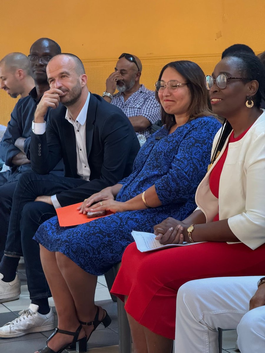 KekeRachel's tweet image. ✊🏾✊🏾 Merci à Manuel Bompard et Farida Amrani pour votre présence.
Il est temps de nous battre et de sortir des griffes de ce gouvernement.
Maintenant, nous devons toutes et tous nous rassembler pour lutter ensemble.