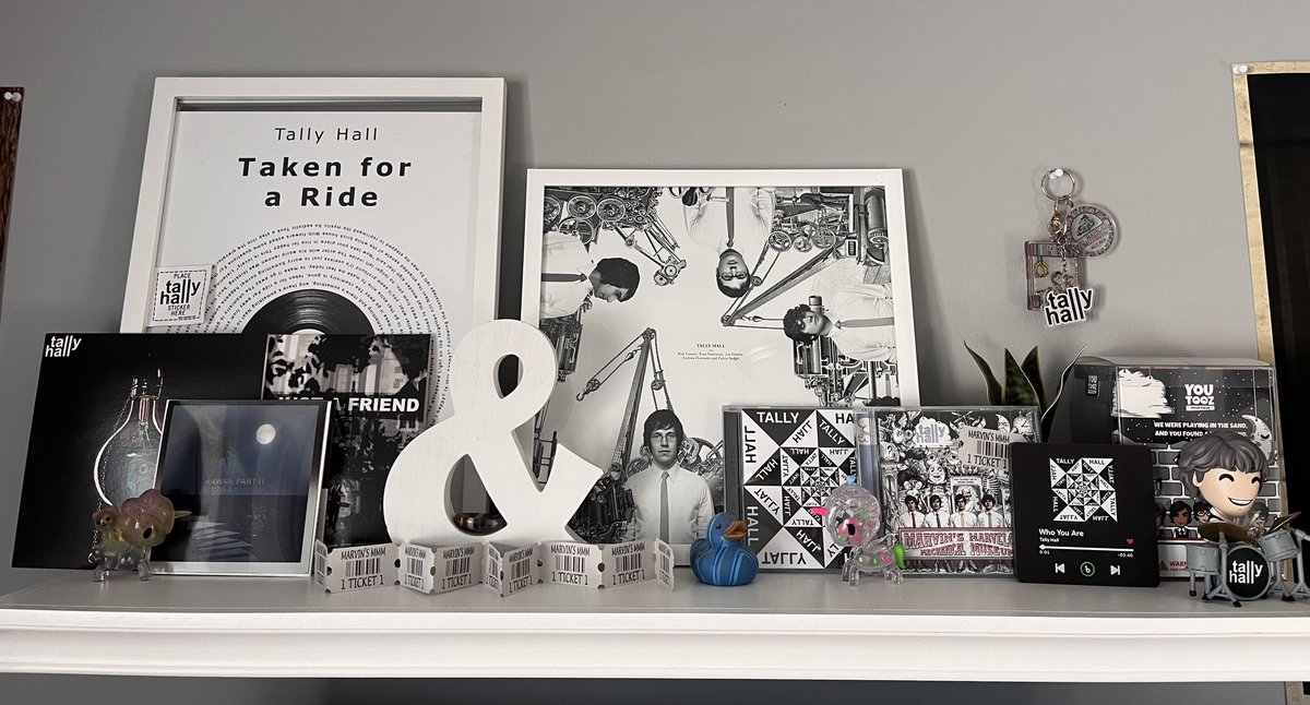 0rdinaryAim's tweet image. The new and improved Tally-Shelf!!! #tallyhall