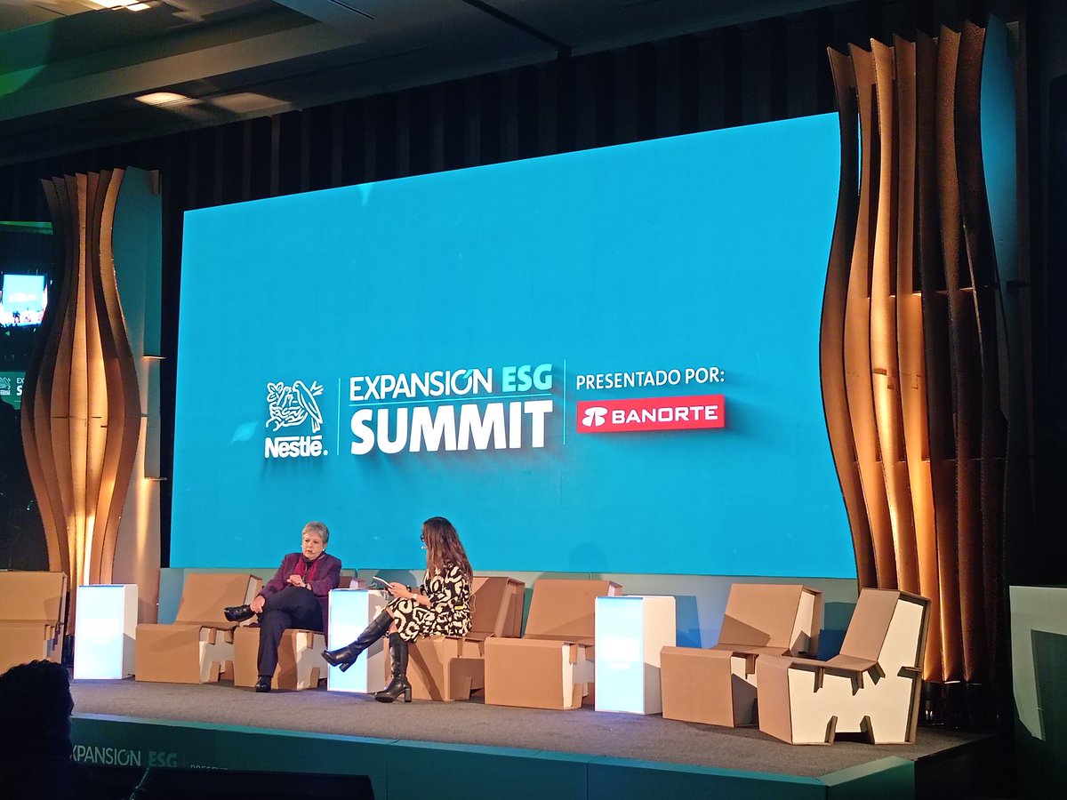 ConsejoAguaMX's tweet photo. Ya comenzó #ExpansionESG summit. La secretaria de @SEDEMA_CDMX @aliciabarcena participa en el 1er #Panel "Tenemos un largo camino por recorrer y aplicar nuevas energías más verdes"
@raroma47 @ExpansionMx @AguaCapitalOrg https://t.co/njQo64o0AP