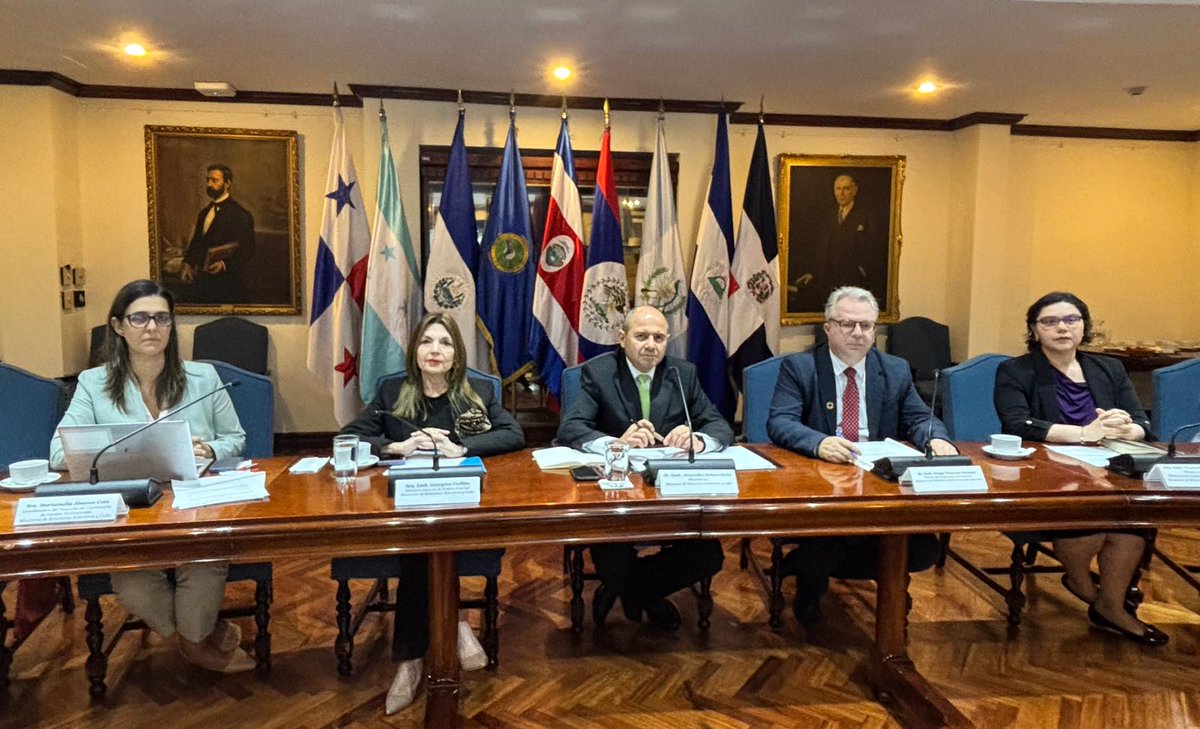Durante la XCII Reunión Ordinaria del Consejo de Ministros de Relaciones Exteriores del #SICA, Costa Rica concluyó su gestión al frente de la #PPT, que ejerció durante los últimos seis meses.