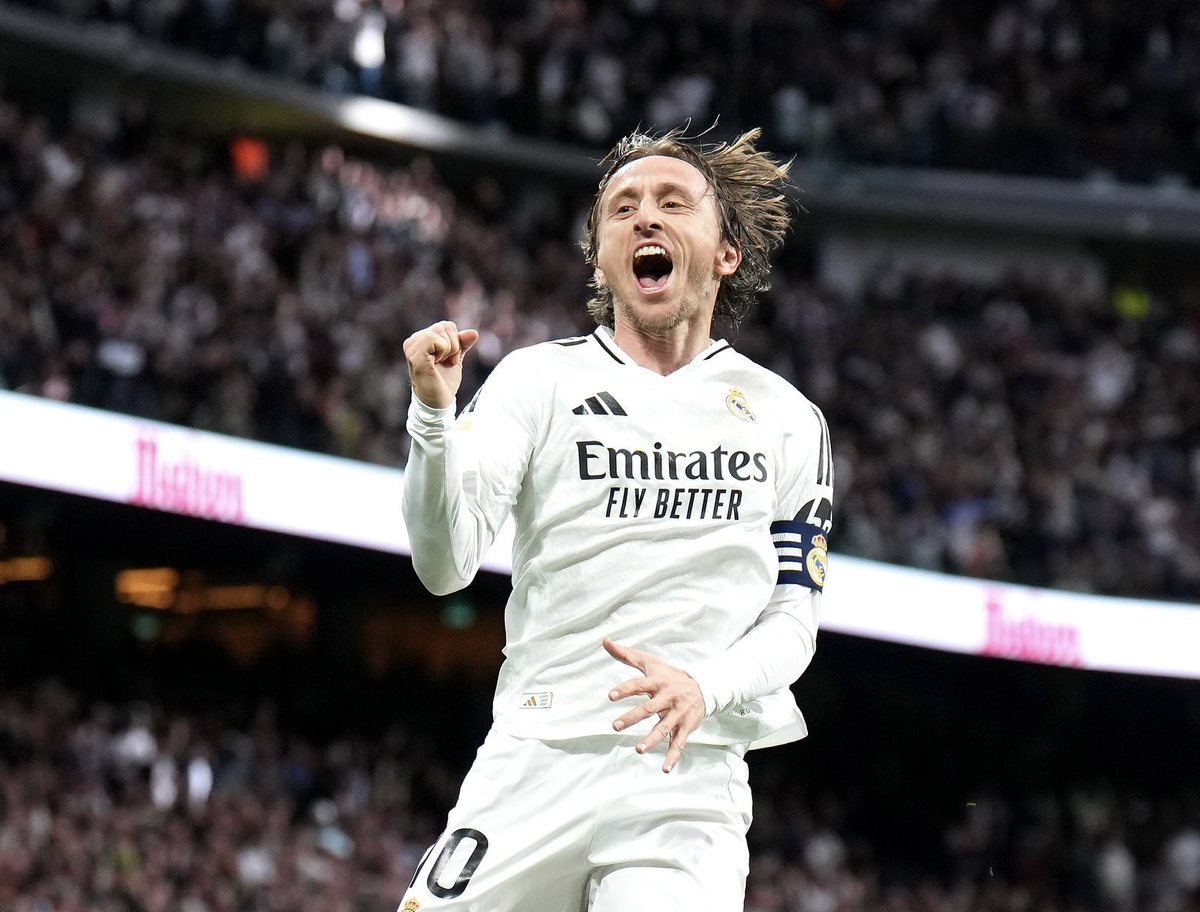 🔴⚫ FootballDeKopaz: Luka Modric to AC Milan is almost done.

#modric #RealMadrid #Milan #Acmilan