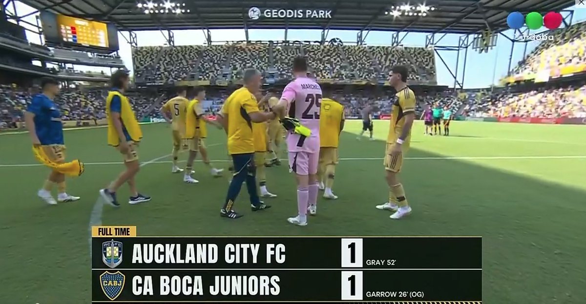 PAPELON MUNDIAL:
#Boca no le pudo ganar a un equipo Amateur. Empato 1 a 1 con el siempre difícil Aukland City. 😮😏