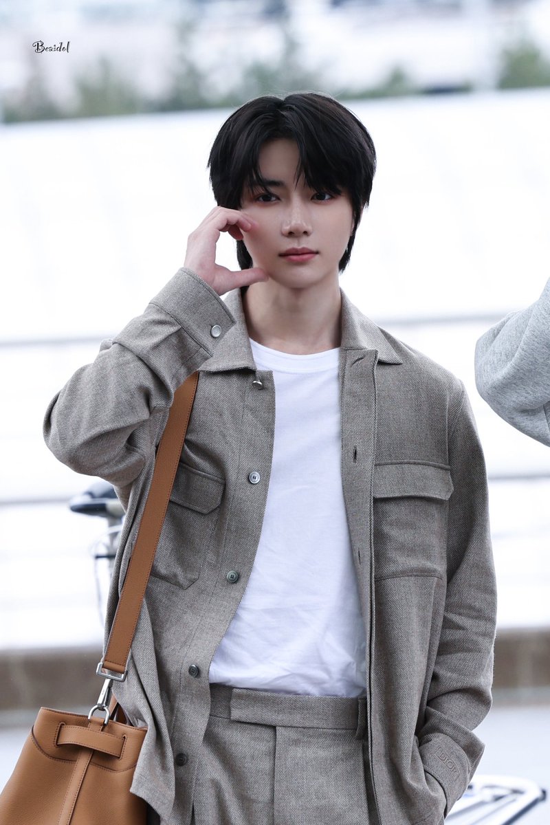 Rukiovoo's tweet photo. 20250625 🍪🧸

 #TXT #TOMORROW_X_TOGETHER #범규 #BEOMGYU #TXT_BEOMGYU #TXT_범규 #ボムギュ https://t.co/ALdiumShwC