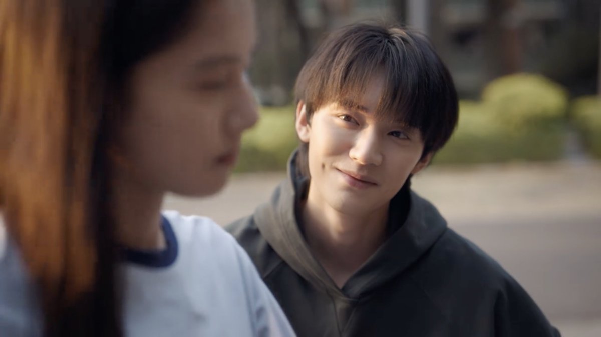 4sonee's tweet photo. yiran's irresistible dimple smile https://t.co/klIqsJsaNJ