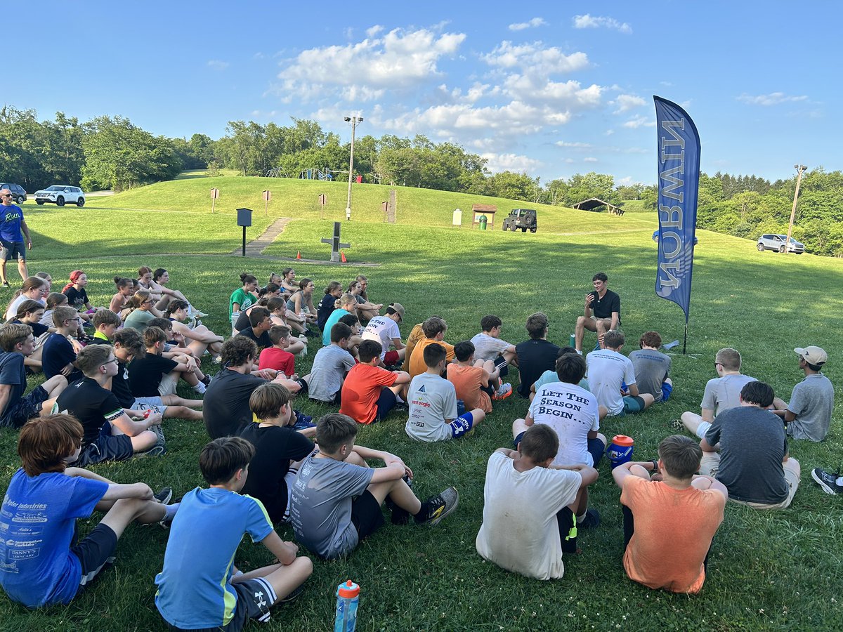 NorwinXC's tweet photo. Thanks to Notre Dame sophomore, Drew Griffith for speaking with the campers tonight and answering a host of training questions. What a great role model athletically, academically and personally!
Let’s go Irish ☘️! https://t.co/qOqe3PXBuI