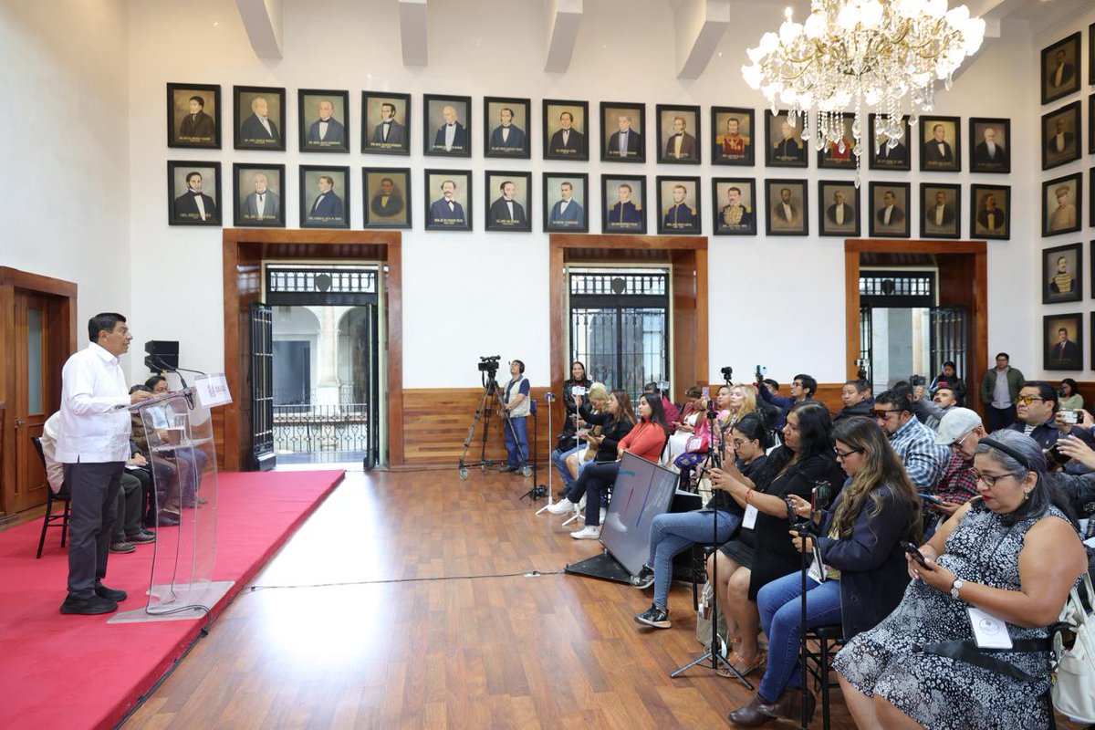 Información-Digital (@idigitaloaxaca) on Twitter photo Despliega Gobernador de Oaxaca a todo su gabinete para labores de limpieza y entrega de ayuda en la Costa
informacion-digital.com/agenda-politic… <a href="/GobOax/">Gobierno de Oaxaca</a> Despliega Gobernador de Oaxaca a todo su gabinete para labores de limpieza y entrega de ayuda en la Costa
informacion-digital.com/agenda-politic… <a href="/GobOax/">Gobierno de Oaxaca</a>