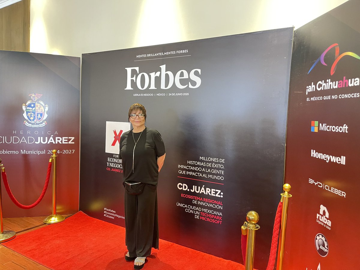 KAREN SANTAMARIA tweet media