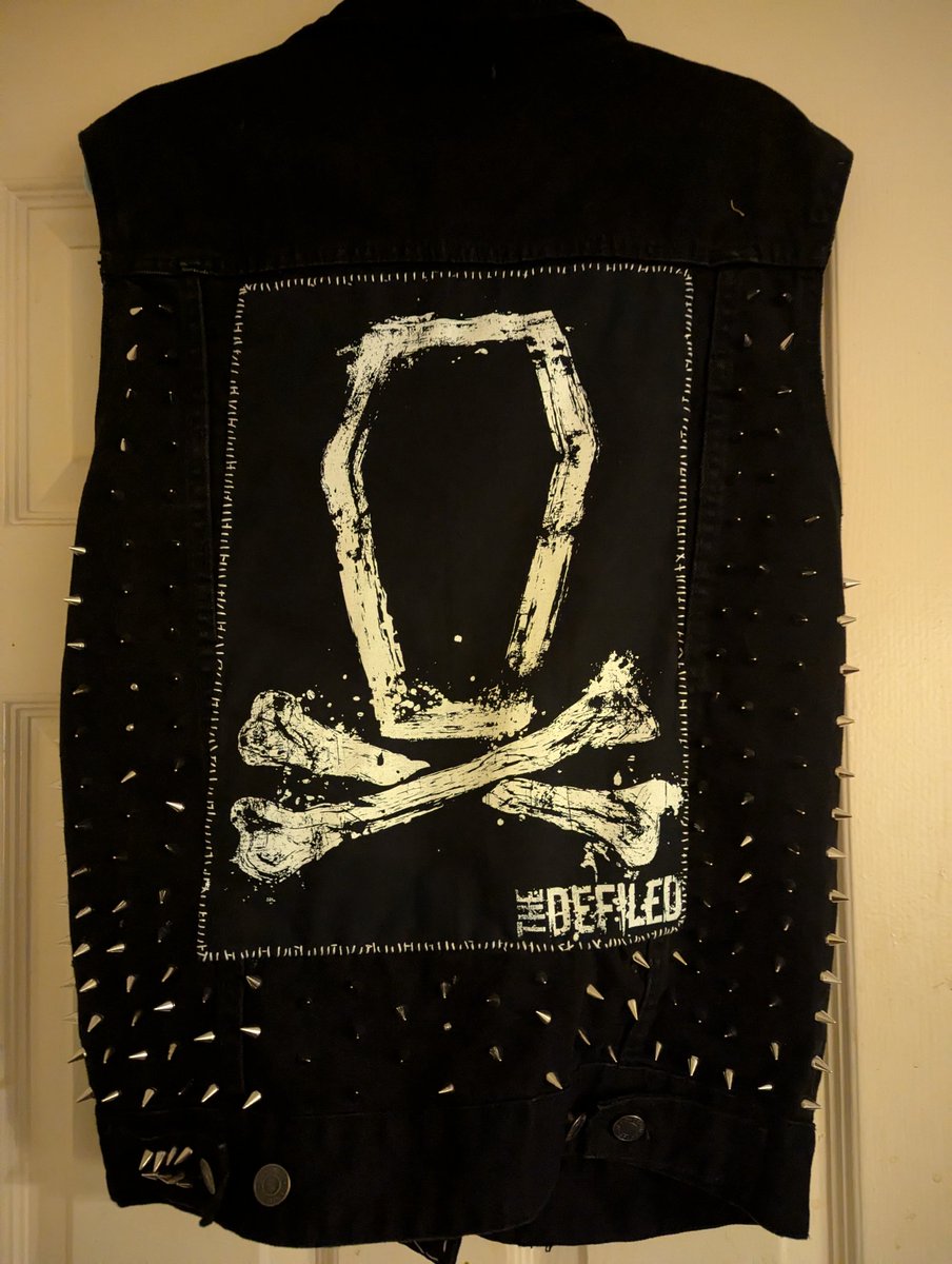 MothCult1313's tweet photo. https://t.co/Sz6TFjsORl