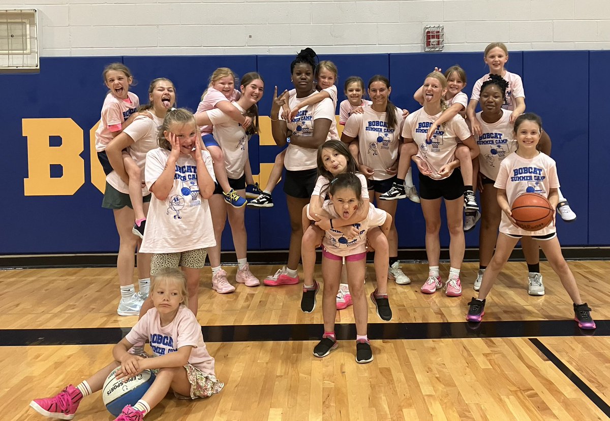 YouCantDefendUs's tweet photo. Another camp has come to an end.

Camp was full of fun, energy and competition. Bobcat Basketball has a bright future with our current players guiding our future ballers!

Huge thanks to Ryan Skinner for being our camp sponsor again this year https://t.co/RRcdWbpKsQ