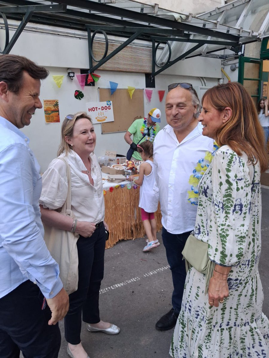 emmadauvergne's tweet photo. Ambiance festive à l’école #LasCases à l'occasion de la fête de fin d’année ! 🥳🎉
Merci 🙏et bravo 👏 à la Directrice et aux enseignants 👩🏫 pour leur implication auprès des écoliers de #Paris7 @mairie7 @datirachida @Christophe75007 https://t.co/GLkMTBrrE3